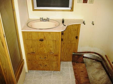 1970 Silver Streak Sabre