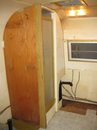 1970 Silver Streak Sabre